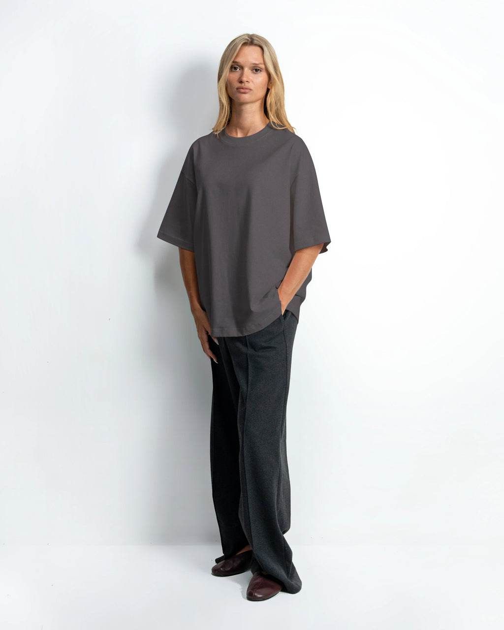 Relaxed Model 1 #Dark Gray