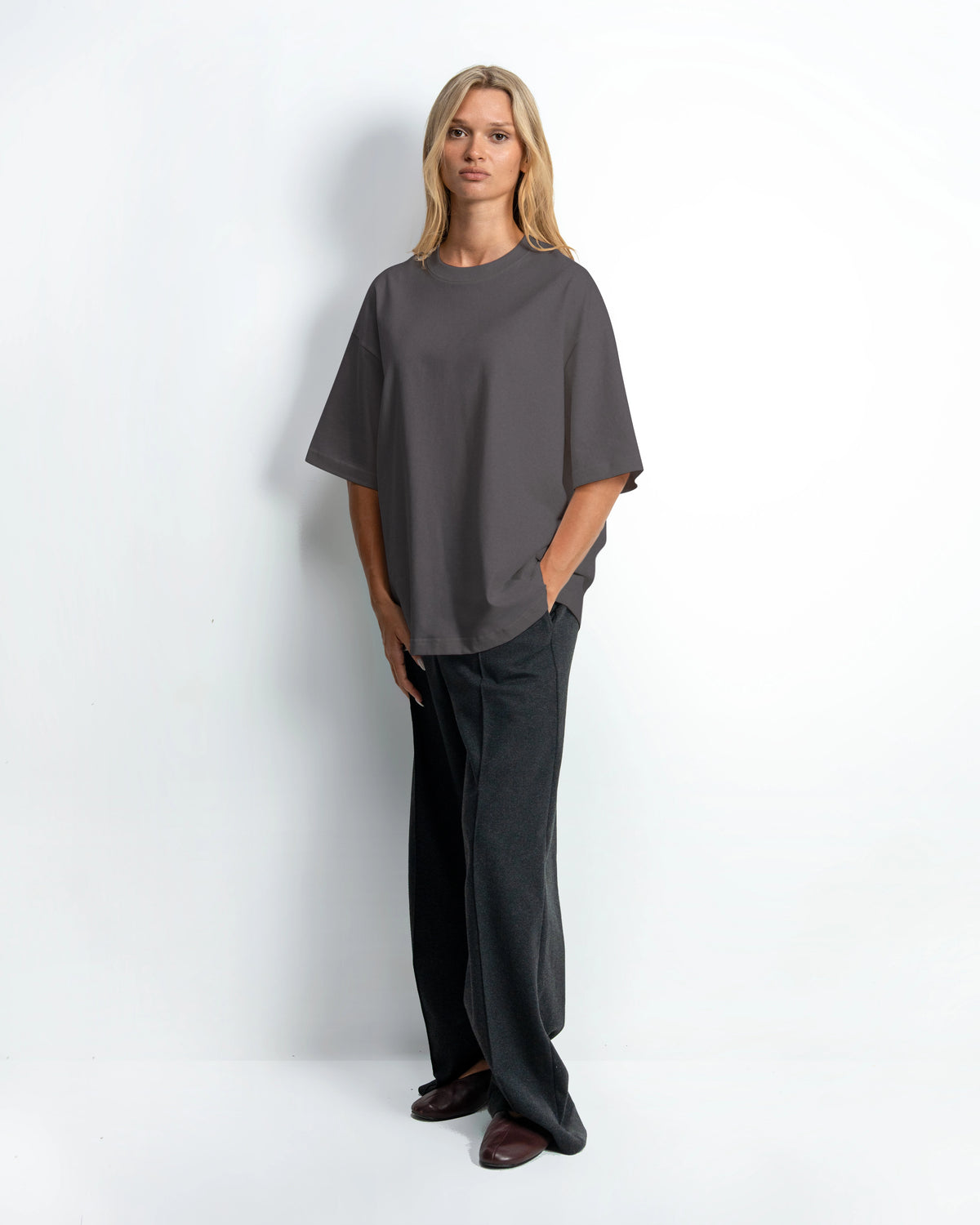 Relaxed Model 1 #Dark Gray