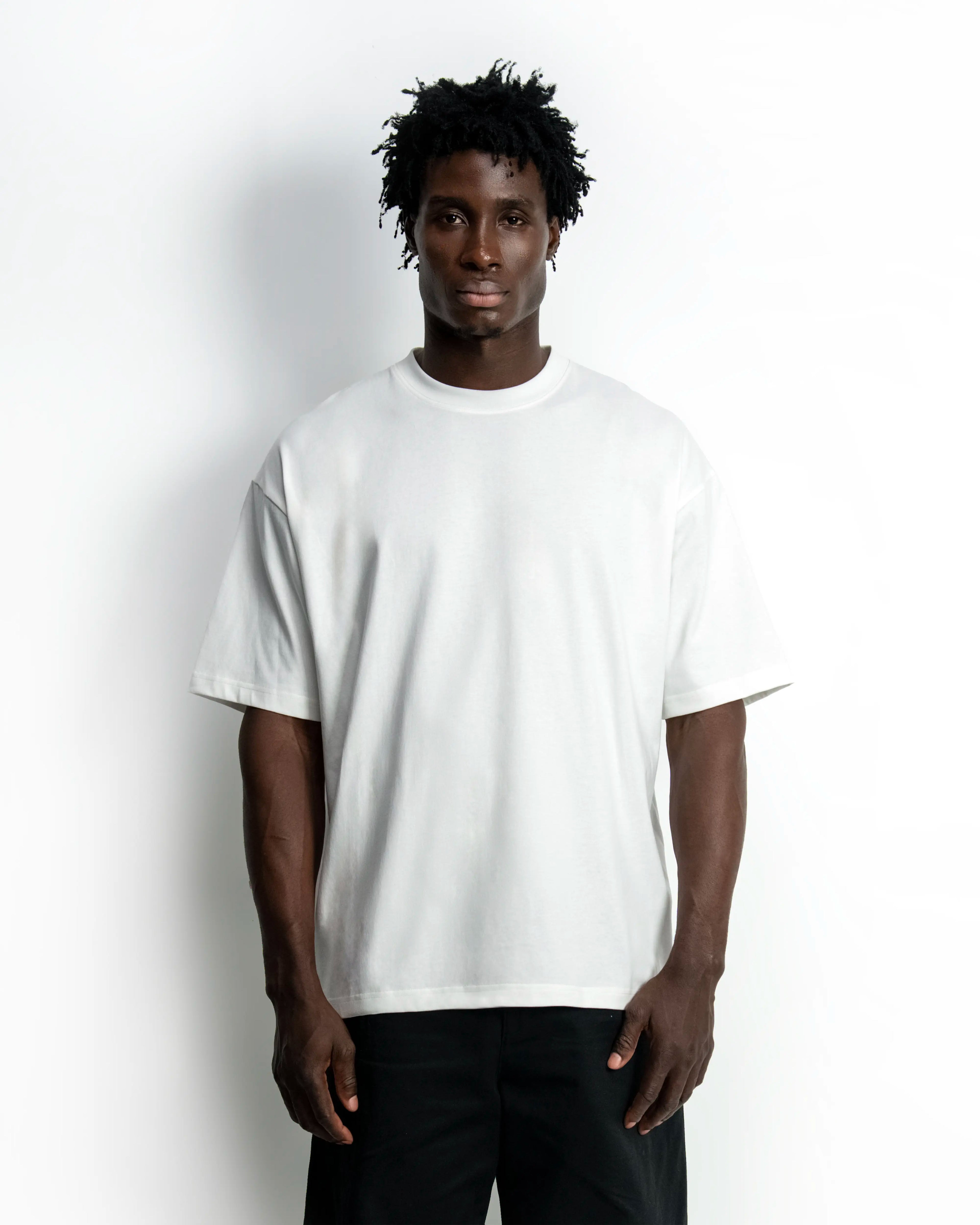 Relaxed Model #White